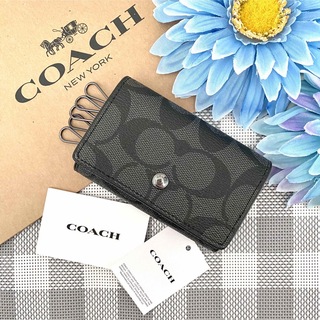 コーチ(COACH)の【新品】COACH コーチ ブラック シグネチャー レザー キーケース(キーケース)
