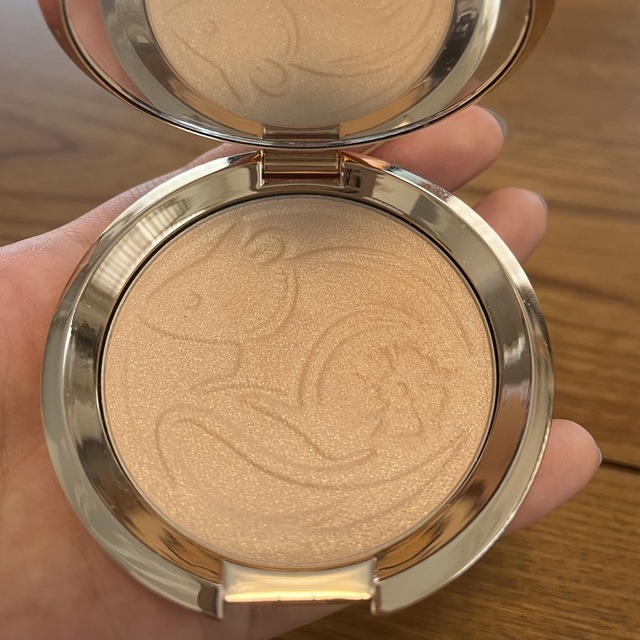 Sephora(セフォラ)のBECCA ハイライト 限定品 コスメ/美容のベースメイク/化粧品(フェイスカラー)の商品写真