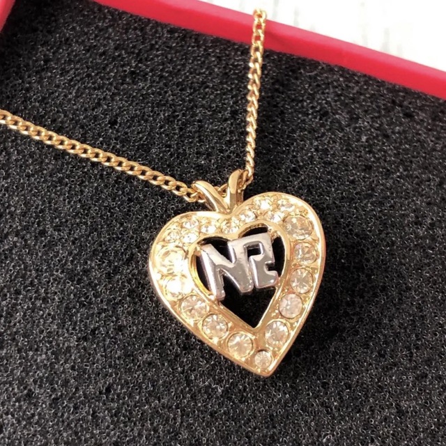 NINA RICCI - 美品 ニナリッチ ネックレス NR ハート ライン NINA RICCI - 美品 ニナリッチ ネックレス NR ハート ライン