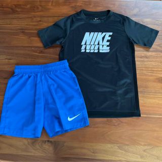 ナイキ(NIKE)のTシャツ　ショートパンツ　NIKE(Tシャツ/カットソー)