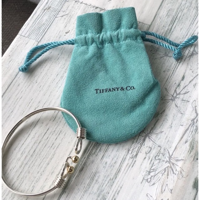 Tiffany & Co.(ティファニー)の希少　Tiffanyティファニーバングル　K18 シルバー　ヴィンテージ レディースのアクセサリー(ブレスレット/バングル)の商品写真