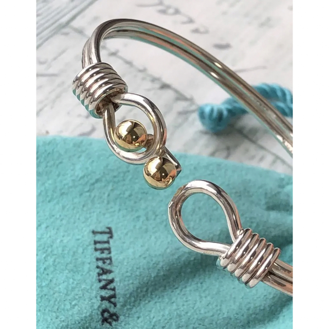 Tiffany & Co.(ティファニー)の希少　Tiffanyティファニーバングル　K18 シルバー　ヴィンテージ レディースのアクセサリー(ブレスレット/バングル)の商品写真