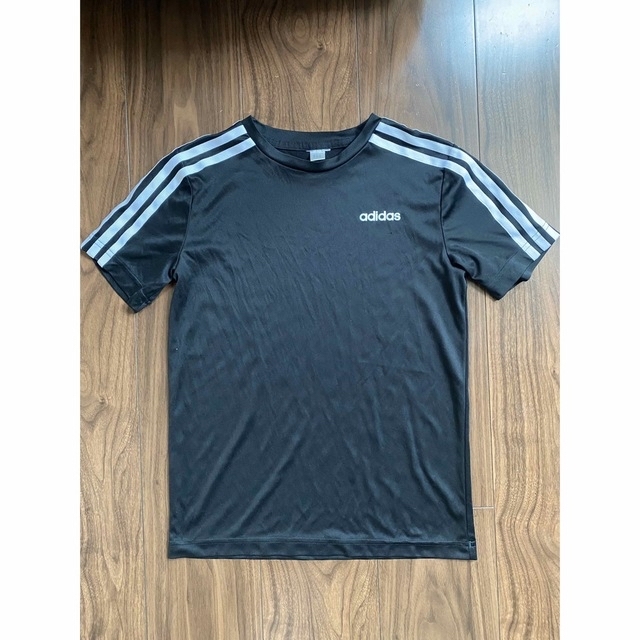 激安☆超特価 黒色シャツ キッズ 140