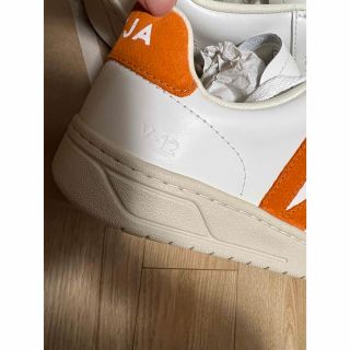 VEJA - 新品 VEJAヴェジャ V12レザー スニーカー EU36 23cm の通販 by