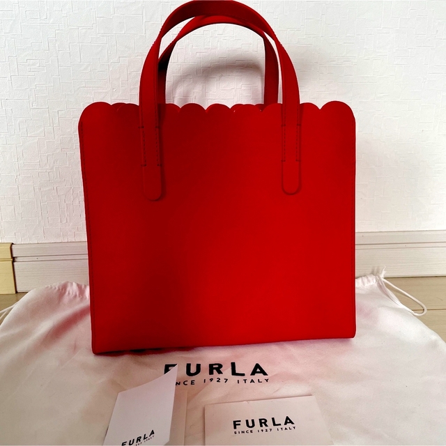 Furla(フルラ)の【超美品】フルラ　ハンドバッグ　メッシュトート　トートバッグ　赤 レディースのバッグ(ハンドバッグ)の商品写真