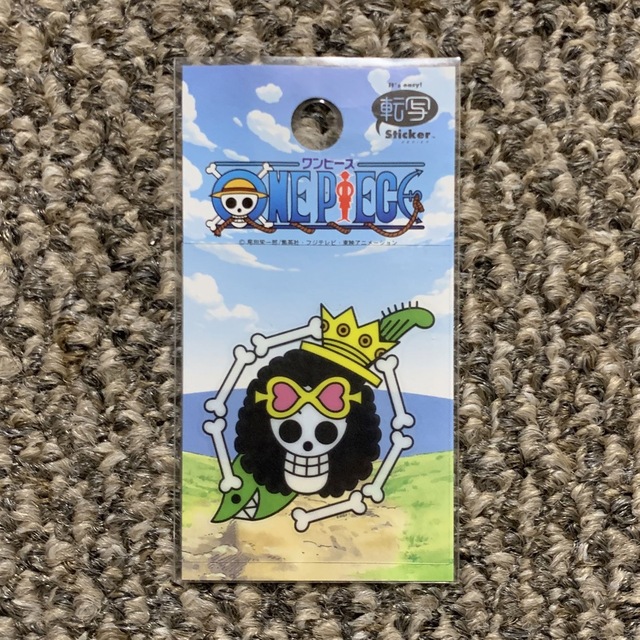 ONE PIECE(ワンピース)のONE PIECE ブルック海賊旗 ワンピース　転写ステッカー  エンタメ/ホビーのアニメグッズ(その他)の商品写真