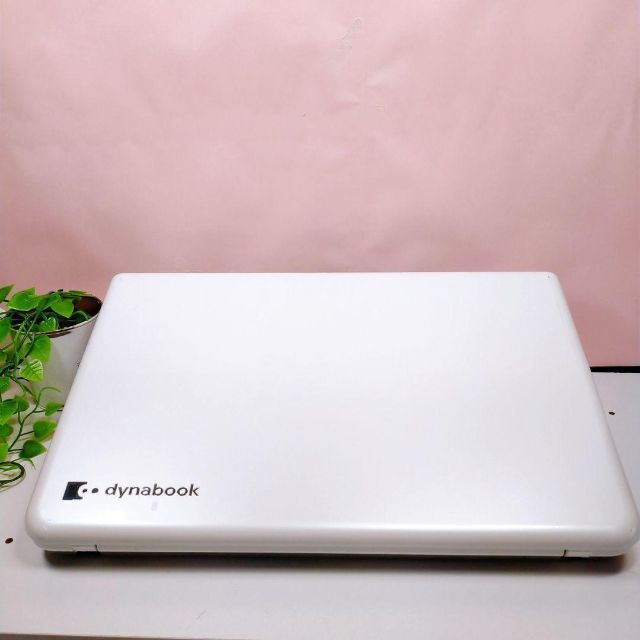ノートパソコン簡単すぐ使える初期設定済みWindows11カメラ付きPCの