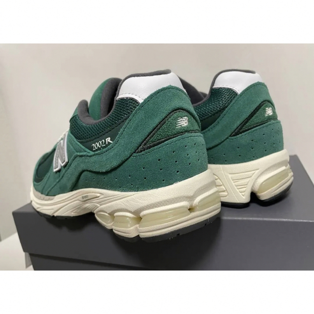 New Balance(ニューバランス)の【新品】27cm NewBalance M2002RHB フォレスト グリーン メンズの靴/シューズ(スニーカー)の商品写真