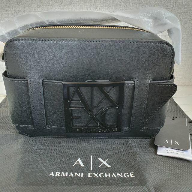 【新品・未使用】Armani Exchangeスクエアロゴ ショルダーバッグ黒バッグ