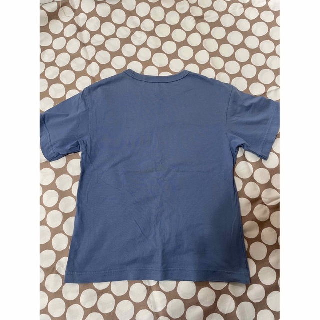 UNIQLO(ユニクロ)のTシャツ　130 UNIQLO キッズ/ベビー/マタニティのキッズ服男の子用(90cm~)(Tシャツ/カットソー)の商品写真