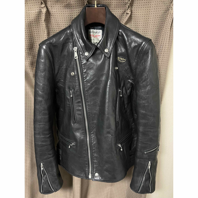 Lewis Leathers(ルイスレザー)のルイスレザー　ライトニング　シープスキン　タイトフィット　402t 黒 メンズのジャケット/アウター(ライダースジャケット)の商品写真