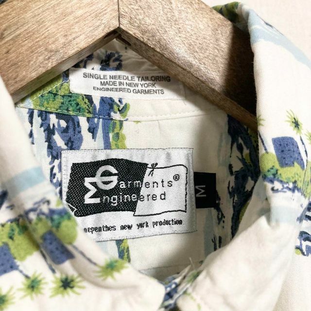 Engineered Garments(エンジニアードガーメンツ)のMサイズ！ENGINEEREDGARMENTS アロハ柄ボタンダウンシャツ メンズのトップス(シャツ)の商品写真