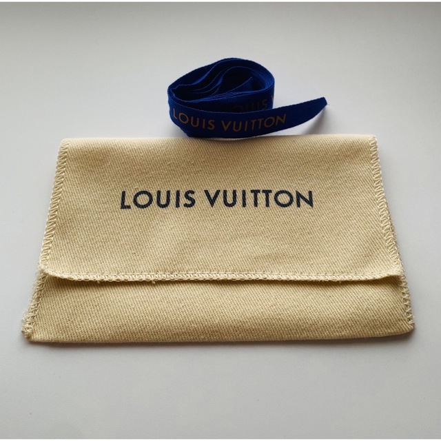 LOUIS VUITTON(ルイヴィトン)の【LOUIS VUITTON】空箱・布袋リボンセット インテリア/住まい/日用品のオフィス用品(ラッピング/包装)の商品写真