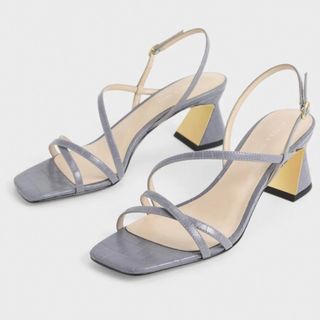 チャールズアンドキース(Charles and Keith)のCHARLES&KEITH チャールズアンドキース サンダル(サンダル)