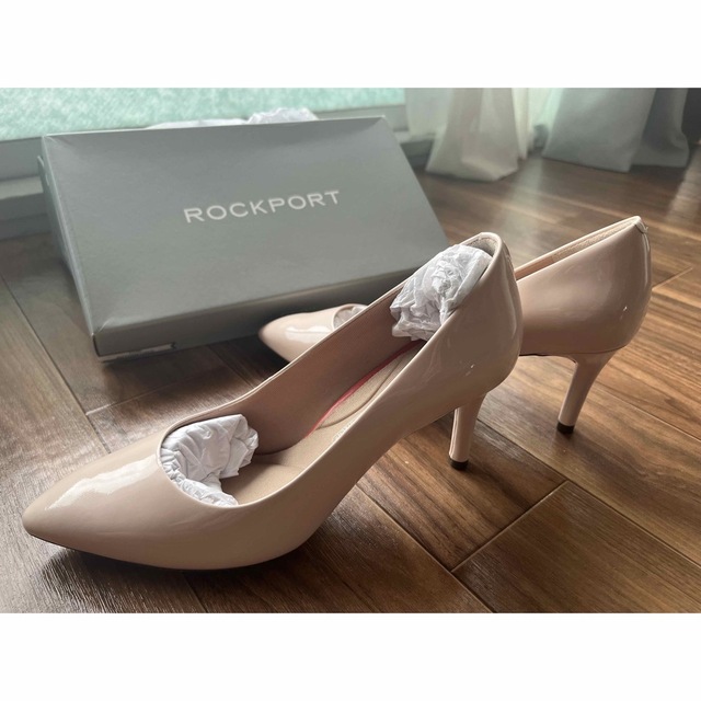 ROCKPORT(ロックポート)のROCKPORT WOMEN プレーンパンプス　パテント 7.5（24.5cm） レディースの靴/シューズ(ハイヒール/パンプス)の商品写真