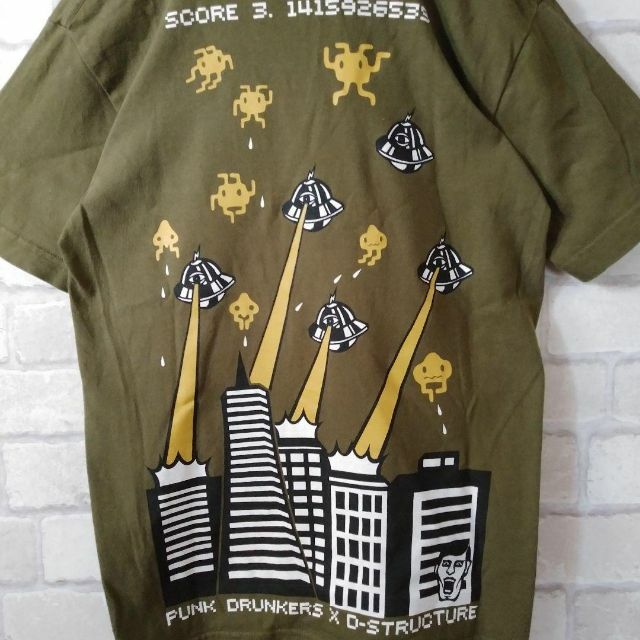 PUNK DRUNKERS(パンクドランカーズ)の人気☆PUNK DRUNKERS Tシャツ カーキ 前後ビッグプリント メンズのトップス(Tシャツ/カットソー(半袖/袖なし))の商品写真