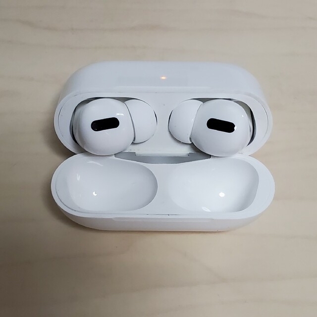 Apple(アップル)のApple AirPods Pro MWP22J/A 正規品 スマホ/家電/カメラのオーディオ機器(ヘッドフォン/イヤフォン)の商品写真