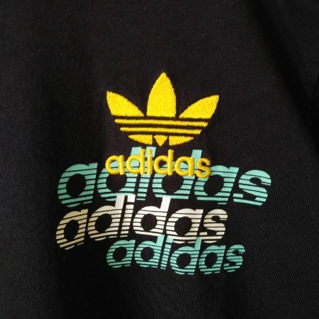 adidas(アディダス)のadidas Tシャツ トレフォイル ワンポイント 刺繍ロゴ メンズのトップス(Tシャツ/カットソー(半袖/袖なし))の商品写真