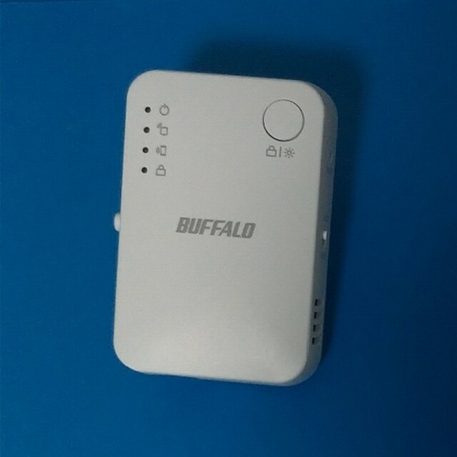 Buffalo(バッファロー)のバッファロー WiFi中継機 WEX-1166 スマホ/家電/カメラのスマホ/家電/カメラ その他(その他)の商品写真