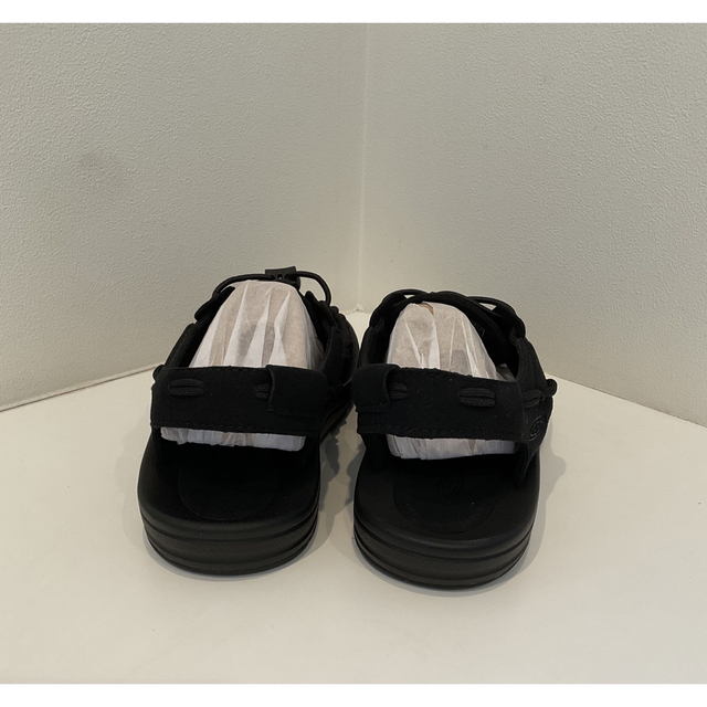 KEEN(キーン)のKEEN（キーン）UNEEK 25.5㎝ UK7.5 レディースの靴/シューズ(サンダル)の商品写真