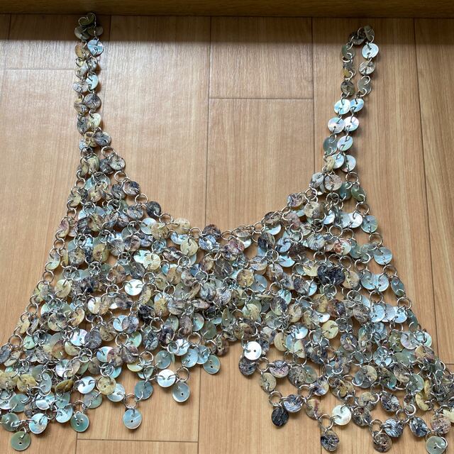 chika kisada チカキサダ シェルボタン 22ss キャミ ビスチェ