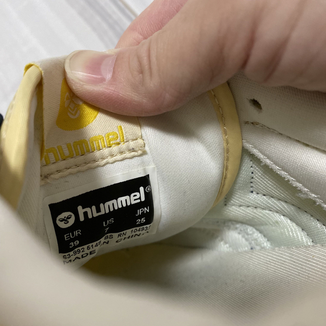 hummel(ヒュンメル)のヒュンメル　スニーカー　25cm メンズの靴/シューズ(スニーカー)の商品写真