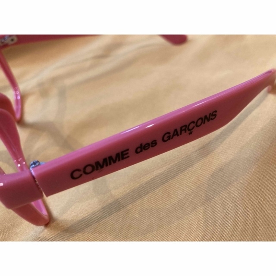 COMME des GARCONS(コムデギャルソン)のギャルソン　非売品　メガネ　ピンク メンズのファッション小物(サングラス/メガネ)の商品写真