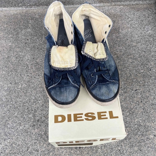 DIESEL - ディーゼル スニーカーの通販 by ®️'s shop DIESEL - ディーゼル スニーカーの通販 by ®️'s shop
