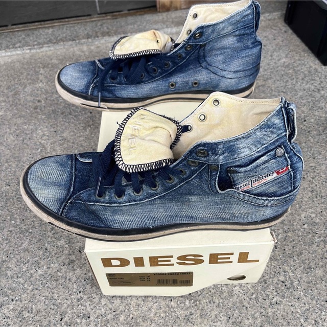 DIESEL - ディーゼル スニーカーの通販 by ®️'s shop DIESEL - ディーゼル スニーカーの通販 by ®️'s shop