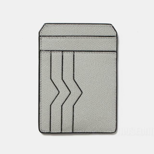 Valextra(ヴァレクストラ)の【新品未使用】 ヴァレクストラ VALEXTRA カードケース カードホルダー 6CC CARD HOLDER レザー CENERE GC SGNL0075028L99CC99 レディースのファッション小物(名刺入れ/定期入れ)の商品写真