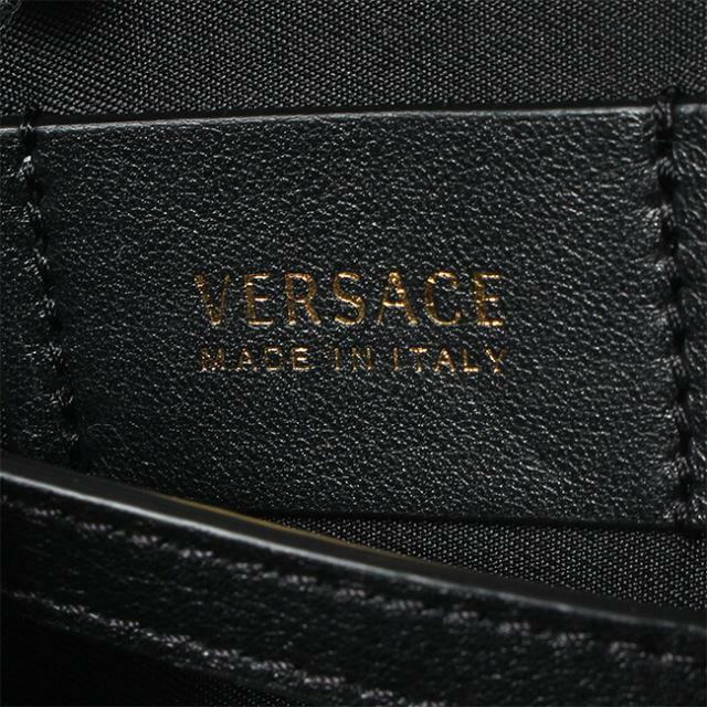 VERSACE(ヴェルサーチ)の【新品未使用】 ヴェルサーチ VERSACE MENS CARD CASE メドゥーサ スタッド レザー カードケース DP38435DVTMED レディースのファッション小物(財布)の商品写真