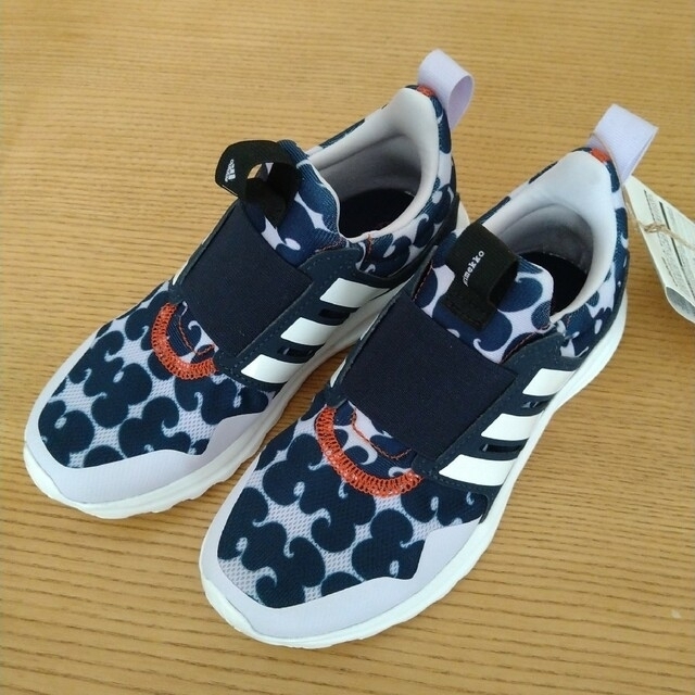 adidas(アディダス)の新品 adidas × Marimekko スリッポン スニーカー 20cm キッズ/ベビー/マタニティのキッズ靴/シューズ(15cm~)(スニーカー)の商品写真