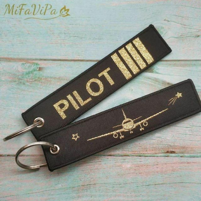 PILOT tag & ミニ飛行機キーホルダーのセット メンズのファッション小物(キーホルダー)の商品写真