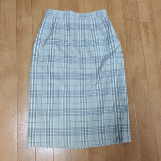 【新品】タータンチェックタイトスカート(ひざ丈スカート)