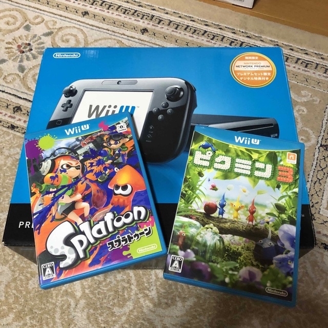 Wii U(ウィーユー)の【中古】ニンテンドーWiiU(ブラック)+ピクミン3、スプラトゥーン エンタメ/ホビーのゲームソフト/ゲーム機本体(家庭用ゲーム機本体)の商品写真