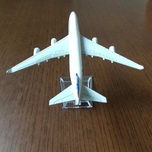 ユナイテッド航空 B747 飛行機模型 16cm エンタメ/ホビーのおもちゃ/ぬいぐるみ(模型/プラモデル)の商品写真