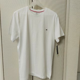 トミーヒルフィガー(TOMMY HILFIGER)の新品タグ付　TOMMY　HILFIGER　メンズMサイズ(Tシャツ/カットソー(半袖/袖なし))