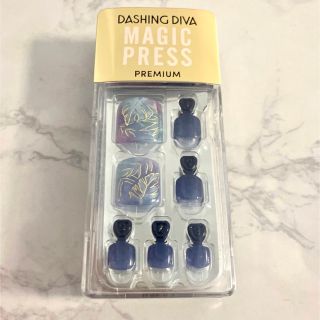 DASHING DIVA(ダッシングディバ)のdashing diva ダッシングディバ マジックプレス フット 016 コスメ/美容のネイル(つけ爪/ネイルチップ)の商品写真