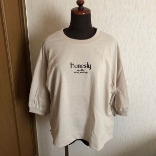 レイカズン(RayCassin)の【新品！送料無料】Ray Cassin☆Tシャツ　ベージュ　フリーサイズ(Tシャツ(半袖/袖なし))