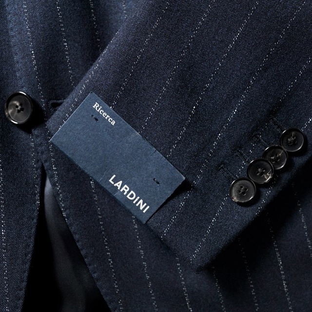 LARDINI - 18万LARDINIラルディーニネイビーウールストライプピークド