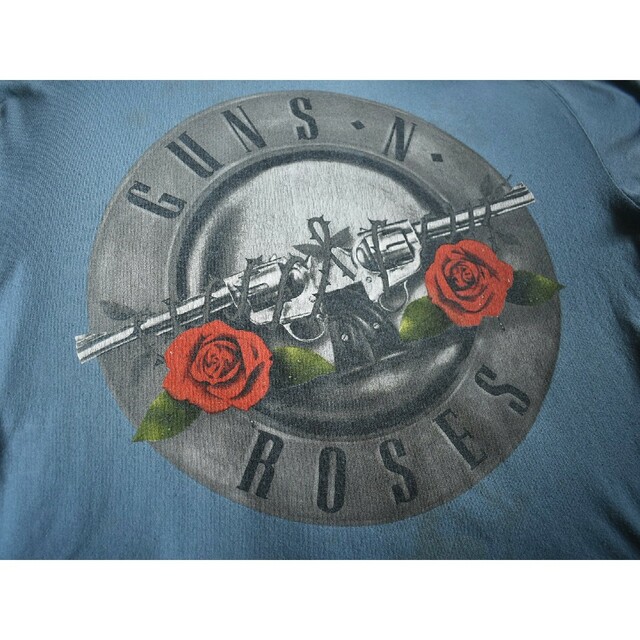 ART VINTAGE(アートヴィンテージ)の古着★Guns N' Roses くすみカラー ロゴ USロック バンドTシャツ メンズのトップス(Tシャツ/カットソー(半袖/袖なし))の商品写真