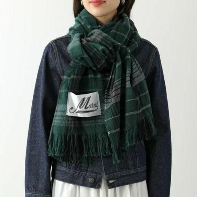 33659コ MARNI マフラー グリーン | フリマアプリ ラクマ