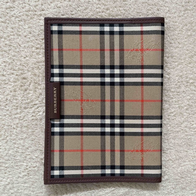 BURBERRY(バーバリー)のバーバリー　Burberry ブックカバー エンタメ/ホビーのエンタメ その他(その他)の商品写真