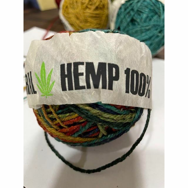 ヘンプコード HEMP 麻 7色 7玉 ミサンガなどのアクセサリー作りに ハンドメイドの素材/材料(生地/糸)の商品写真