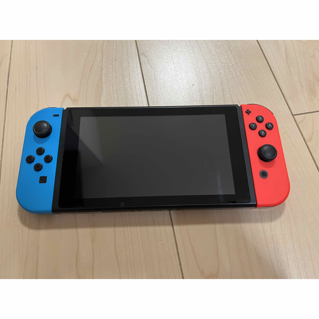 Nintendo Switch(ニンテンドースイッチ)のニンテンドースイッチ　NINTENDO Switch  本体 エンタメ/ホビーのゲームソフト/ゲーム機本体(家庭用ゲーム機本体)の商品写真