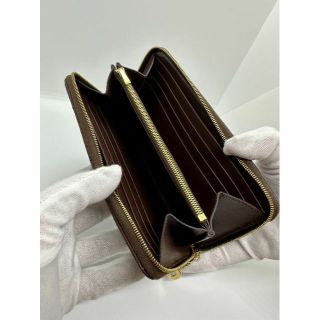 celine - 【新品】セリーヌ ジップドウォレット 長財布 Cチャーム