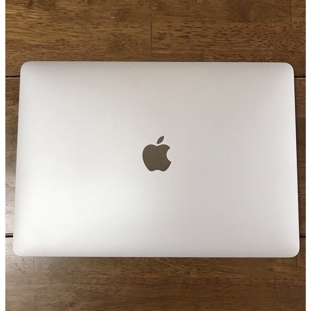 MacBook Air (Retina, 13-inch, 2018) シルバー 1