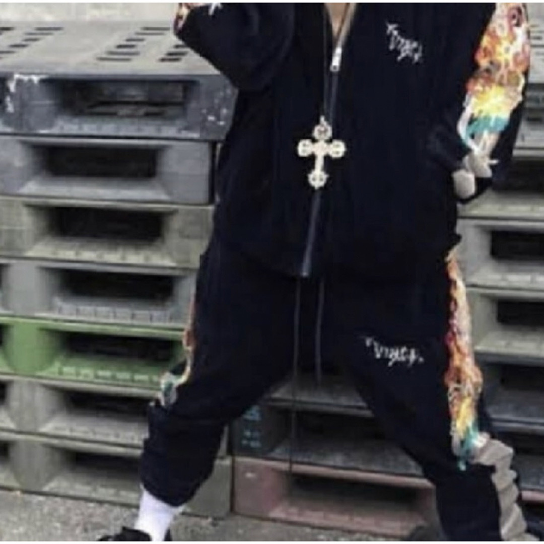 Doublet Chaos ベロア トラックパンツ 17AWの通販 by lazy|ラクマ Doublet Chaos ベロア トラックパンツ 17AWの通販 by lazy|ラクマ
