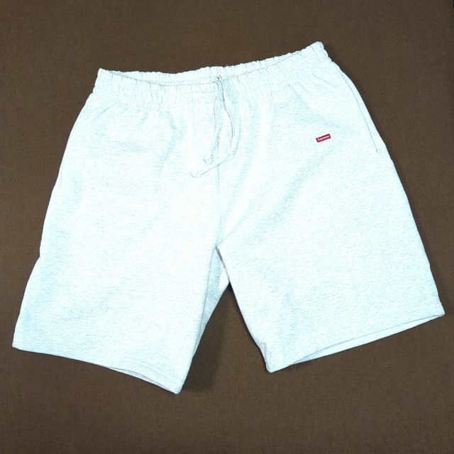 Supreme(シュプリーム)の灰色XL Supreme 22AW Small Box Sweatshort メンズのパンツ(ショートパンツ)の商品写真