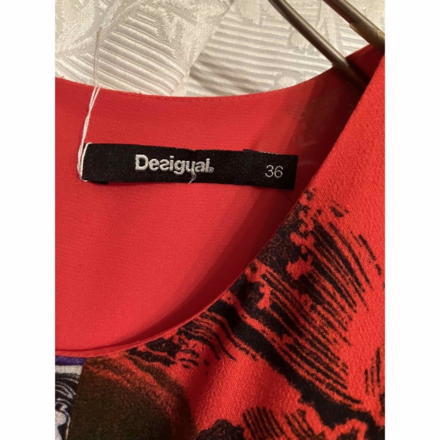 DESIGUAL(デシグアル)の美品　desigual  ノースリーブワンピース　デジグアル レディースのワンピース(ひざ丈ワンピース)の商品写真